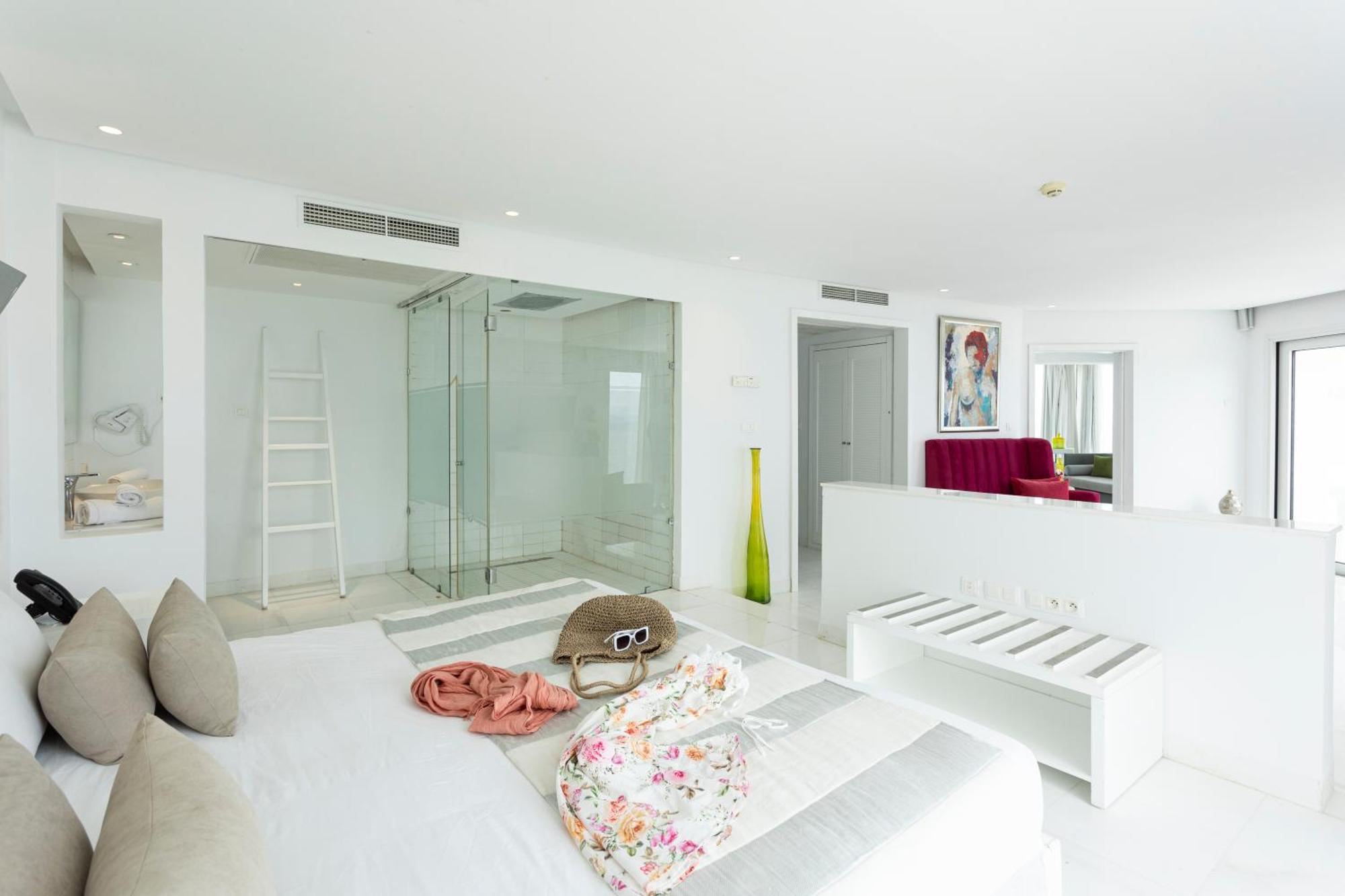 La Tour Blanche Hotel 4*